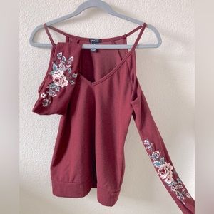 Unique Burgundy wine v-neck sweater shoulder cutouts & embroidered flower armsXS
